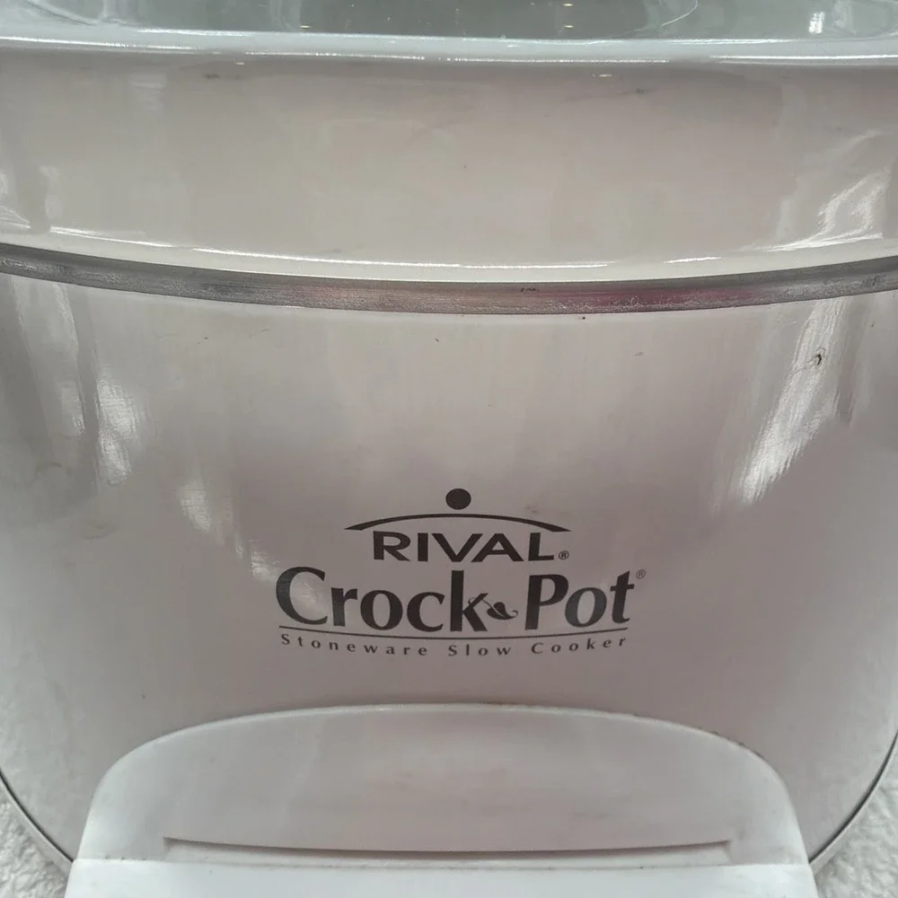 Rival Crock Pot Slow Cooker Removable Stoneware Crock 5 Qt White Model 3850.